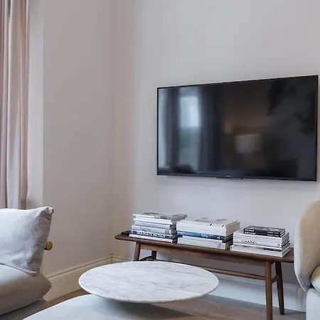 Newly Renovated Large 4/5 Bedroom Victorian Terrace House With Garden. London Exterior photo