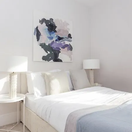 Newly Renovated Large 4/5 Bedroom Victorian Terrace House With Garden. London Exterior photo